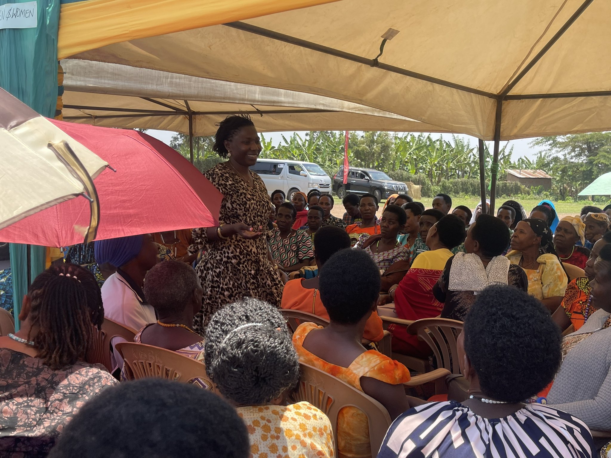 The Women’s and Men’s Ministries, together with the legal and veterinary clinics, engaged the faithful of Kibona Parish in transformative mindset-change sessions. 
